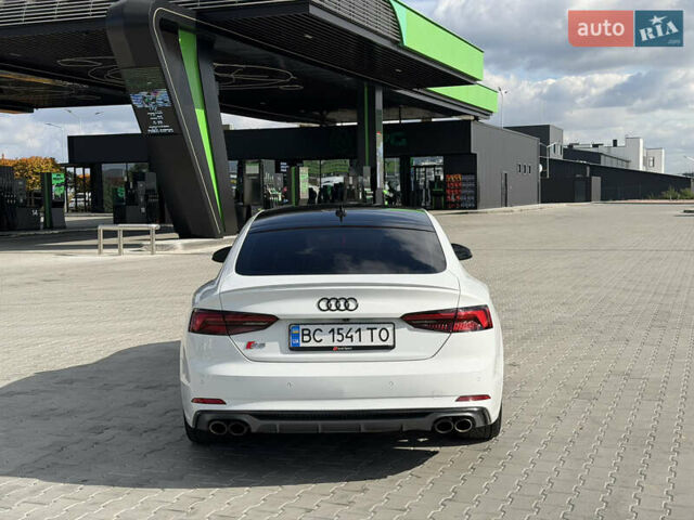 Белый Ауди С5, объемом двигателя 3 л и пробегом 98 тыс. км за 28990 $, фото 5 на Automoto.ua