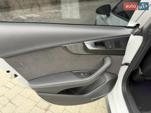 Білий Ауді S5, об'ємом двигуна 3 л та пробігом 100 тис. км за 23990 $, фото 22 на Automoto.ua