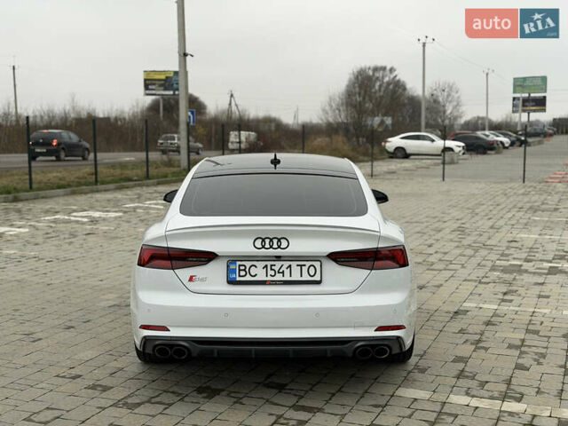 Білий Ауді S5, об'ємом двигуна 3 л та пробігом 100 тис. км за 23990 $, фото 5 на Automoto.ua