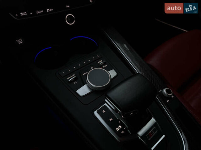 Белый Ауди С5, объемом двигателя 3 л и пробегом 155 тыс. км за 26700 $, фото 38 на Automoto.ua