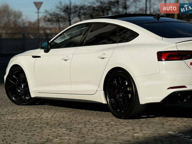 Белый Ауди С5, объемом двигателя 3 л и пробегом 75 тыс. км за 40000 $, фото 1 на Automoto.ua