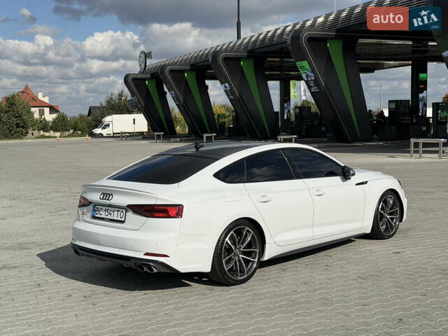 Белый Ауди С5, объемом двигателя 3 л и пробегом 98 тыс. км за 28990 $, фото 4 на Automoto.ua