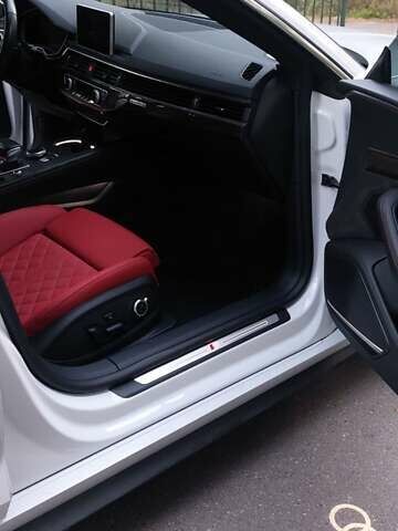 Білий Ауді S5, об'ємом двигуна 3 л та пробігом 127 тис. км за 27300 $, фото 13 на Automoto.ua