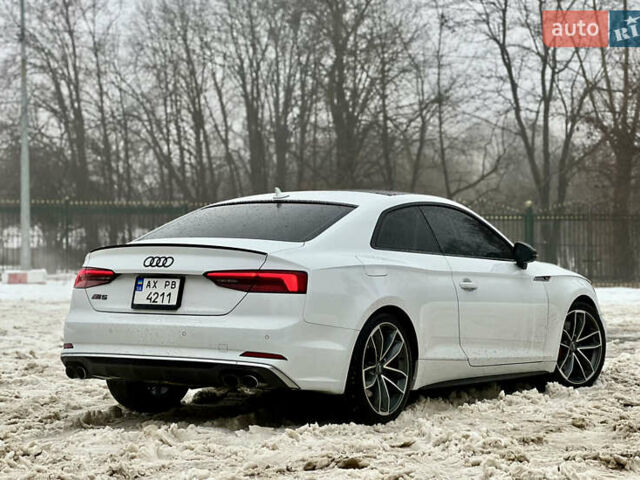 Білий Ауді S5, об'ємом двигуна 3 л та пробігом 111 тис. км за 26990 $, фото 8 на Automoto.ua