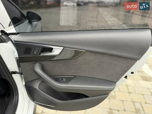 Білий Ауді S5, об'ємом двигуна 3 л та пробігом 100 тис. км за 23990 $, фото 24 на Automoto.ua