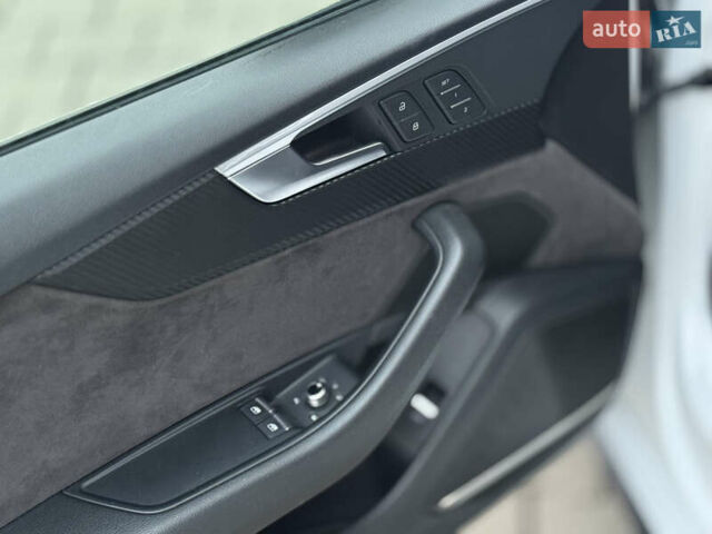 Белый Ауди С5, объемом двигателя 3 л и пробегом 138 тыс. км за 28500 $, фото 12 на Automoto.ua