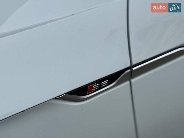 Белый Ауди С5, объемом двигателя 3 л и пробегом 138 тыс. км за 28500 $, фото 6 на Automoto.ua
