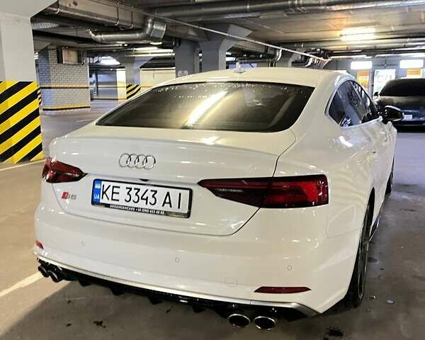 Белый Ауди С5, объемом двигателя 3 л и пробегом 117 тыс. км за 27500 $, фото 3 на Automoto.ua