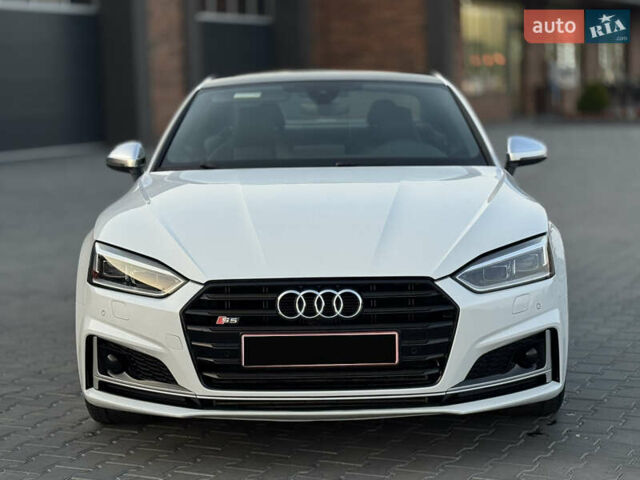 Білий Ауді S5, об'ємом двигуна 3 л та пробігом 138 тис. км за 28000 $, фото 1 на Automoto.ua