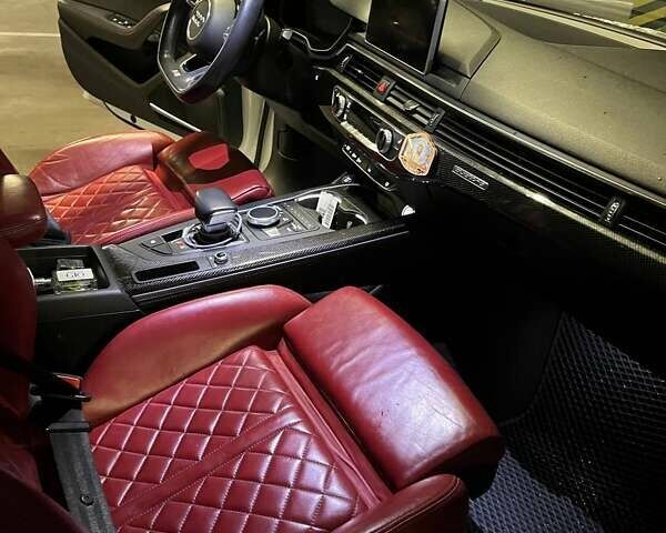 Белый Ауди С5, объемом двигателя 3 л и пробегом 117 тыс. км за 27500 $, фото 13 на Automoto.ua