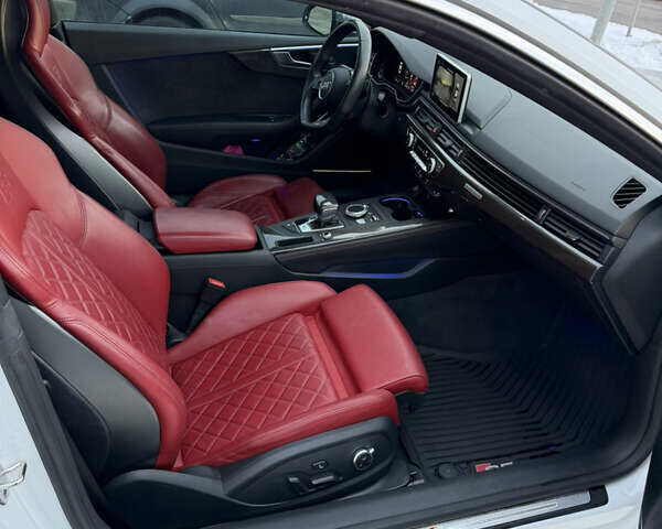 Белый Ауди С5, объемом двигателя 3 л и пробегом 137 тыс. км за 28500 $, фото 19 на Automoto.ua