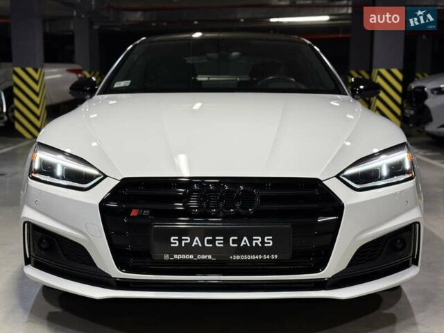 Белый Ауди С5, объемом двигателя 3 л и пробегом 54 тыс. км за 35500 $, фото 3 на Automoto.ua