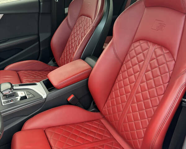 Белый Ауди С5, объемом двигателя 3 л и пробегом 129 тыс. км за 36300 $, фото 19 на Automoto.ua