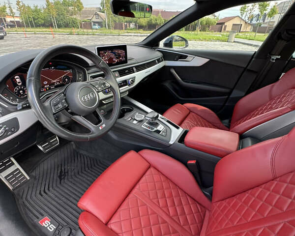 Белый Ауди С5, объемом двигателя 3 л и пробегом 129 тыс. км за 36300 $, фото 16 на Automoto.ua