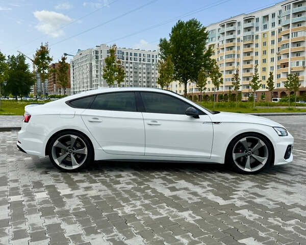 Белый Ауди С5, объемом двигателя 3 л и пробегом 129 тыс. км за 36300 $, фото 6 на Automoto.ua