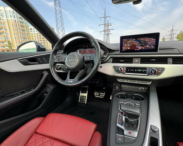 Белый Ауди С5, объемом двигателя 3 л и пробегом 129 тыс. км за 36300 $, фото 15 на Automoto.ua