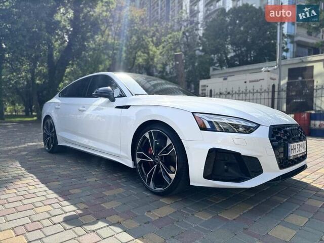 Белый Ауди С5, объемом двигателя 3 л и пробегом 11 тыс. км за 55000 $, фото 2 на Automoto.ua