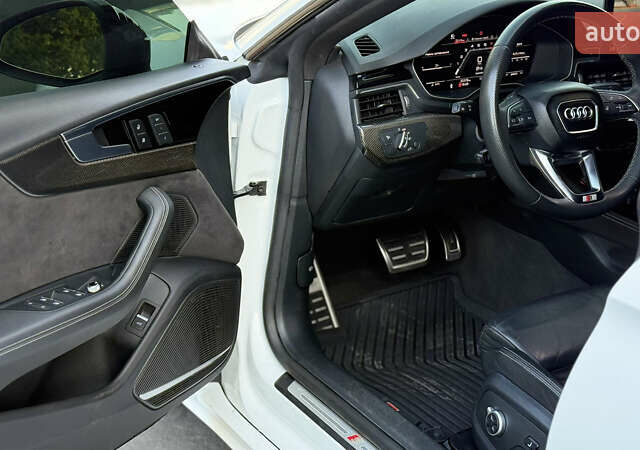 Белый Ауди С5, объемом двигателя 3 л и пробегом 32 тыс. км за 46500 $, фото 15 на Automoto.ua