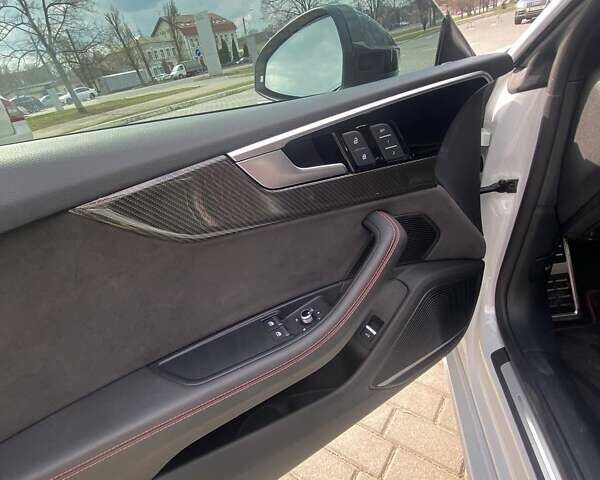 Білий Ауді S5, об'ємом двигуна 3 л та пробігом 18 тис. км за 47000 $, фото 10 на Automoto.ua
