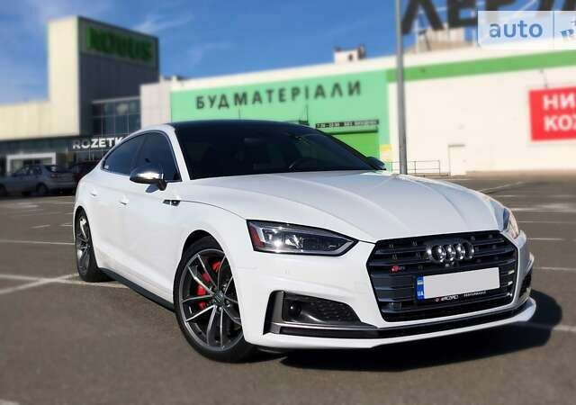 Белый Ауди С5, объемом двигателя 3 л и пробегом 77 тыс. км за 43700 $, фото 2 на Automoto.ua