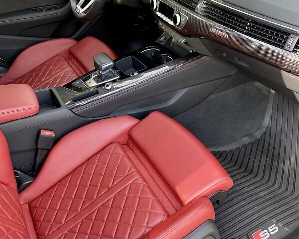 Белый Ауди С5, объемом двигателя 3 л и пробегом 12 тыс. км за 58500 $, фото 18 на Automoto.ua