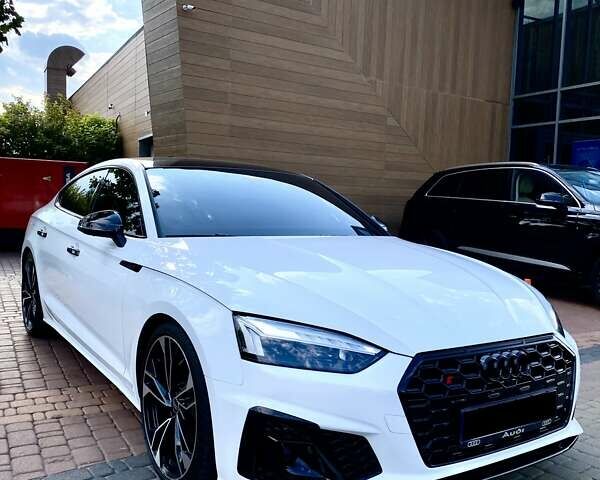 Белый Ауди С5, объемом двигателя 3 л и пробегом 12 тыс. км за 53300 $, фото 1 на Automoto.ua
