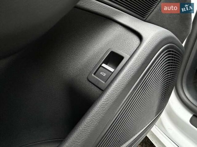Белый Ауди С5, объемом двигателя 3 л и пробегом 9 тыс. км за 64990 $, фото 17 на Automoto.ua