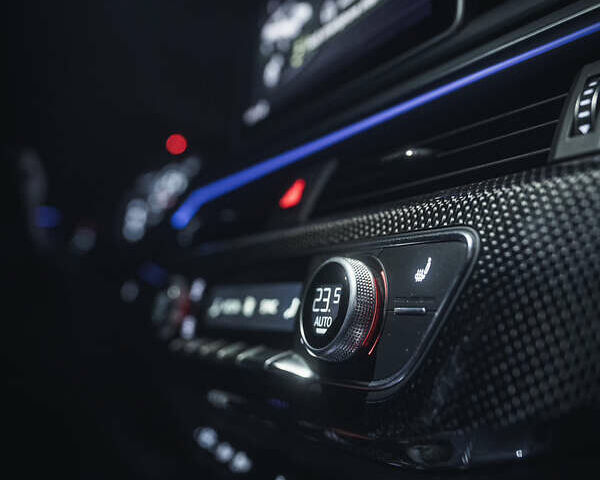 Чорний Ауді S5, об'ємом двигуна 3 л та пробігом 83 тис. км за 41000 $, фото 18 на Automoto.ua