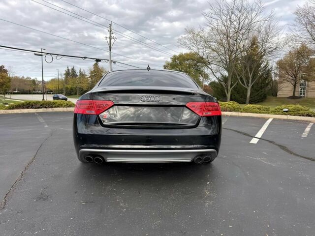 Чорний Ауді S5, об'ємом двигуна 3 л та пробігом 64 тис. км за 16780 $, фото 5 на Automoto.ua