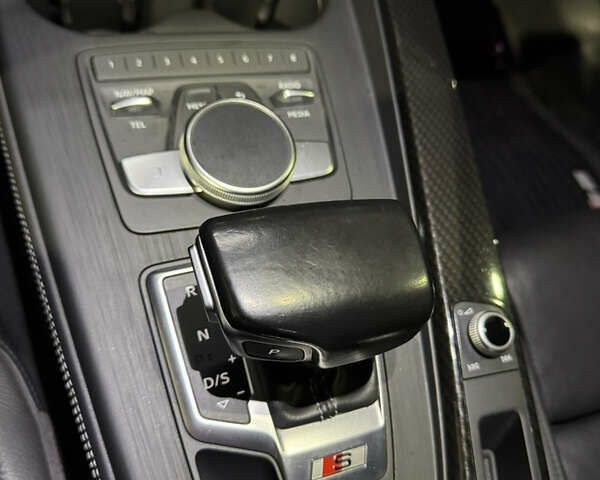 Черный Ауди С5, объемом двигателя 3 л и пробегом 96 тыс. км за 31000 $, фото 14 на Automoto.ua