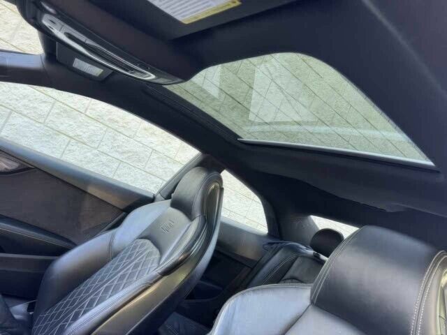 Чорний Ауді S5, об'ємом двигуна 3 л та пробігом 30 тис. км за 14000 $, фото 13 на Automoto.ua