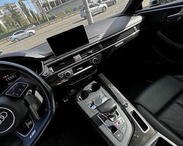 Черный Ауди С5, объемом двигателя 3 л и пробегом 90 тыс. км за 35000 $, фото 11 на Automoto.ua
