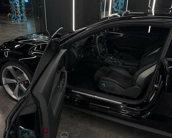 Чорний Ауді S5, об'ємом двигуна 3 л та пробігом 72 тис. км за 35500 $, фото 4 на Automoto.ua
