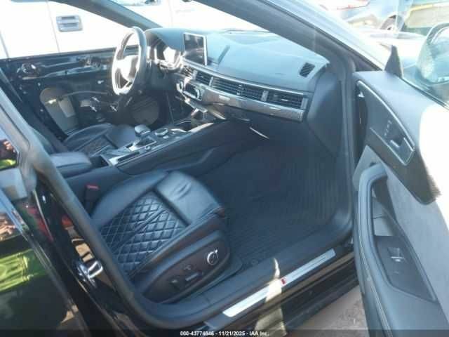 Чорний Ауді S5, об'ємом двигуна 3 л та пробігом 48 тис. км за 12000 $, фото 9 на Automoto.ua