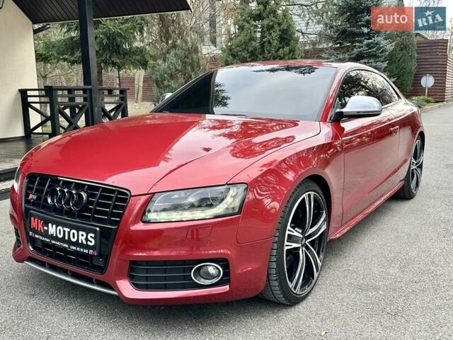 Красный Ауди С5, объемом двигателя 4.2 л и пробегом 135 тыс. км за 13900 $, фото 5 на Automoto.ua