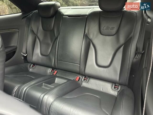 Красный Ауди С5, объемом двигателя 4.2 л и пробегом 135 тыс. км за 13900 $, фото 49 на Automoto.ua