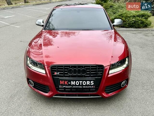 Красный Ауди С5, объемом двигателя 4.2 л и пробегом 135 тыс. км за 13900 $, фото 14 на Automoto.ua