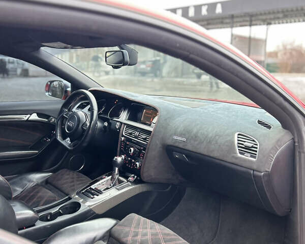 Червоний Ауді S5, об'ємом двигуна 3 л та пробігом 183 тис. км за 12999 $, фото 19 на Automoto.ua