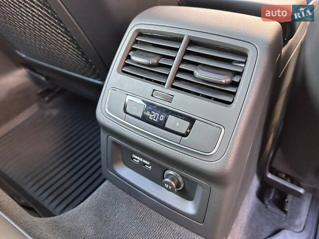 Красный Ауди С5, объемом двигателя 3 л и пробегом 7 тыс. км за 49999 $, фото 50 на Automoto.ua