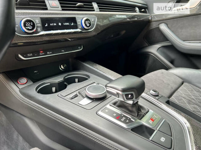 Сірий Ауді S5, об'ємом двигуна 3 л та пробігом 83 тис. км за 37999 $, фото 92 на Automoto.ua