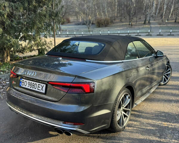 Серый Ауди С5, объемом двигателя 3 л и пробегом 85 тыс. км за 31000 $, фото 4 на Automoto.ua