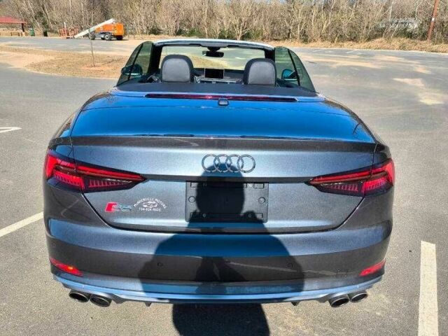 Серый Ауди С5, объемом двигателя 3 л и пробегом 54 тыс. км за 9900 $, фото 3 на Automoto.ua