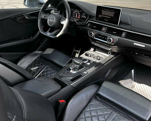 Серый Ауди С5, объемом двигателя 3 л и пробегом 112 тыс. км за 39600 $, фото 13 на Automoto.ua