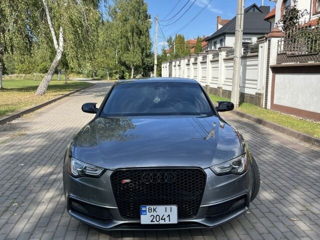 Ауді S5 2013 у Рівному на Automoto.ua Сірий Ауді S5, об'ємом двигуна 3 л та пробігом 173 тис. км за 17500 $, фото 1 на Automoto.ua