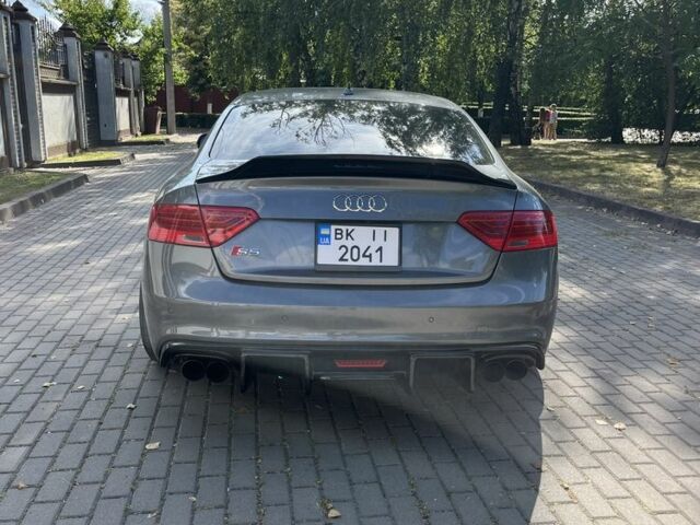 Ауді S5 2013 у Рівному на Automoto.ua Сірий Ауді S5, об'ємом двигуна 3 л та пробігом 173 тис. км за 17500 $, фото 5 на Automoto.ua