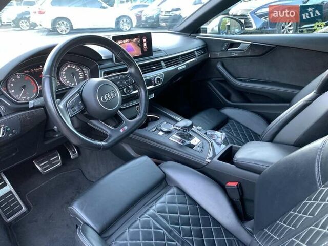 Сірий Ауді S5, об'ємом двигуна 3 л та пробігом 59 тис. км за 33190 $, фото 24 на Automoto.ua
