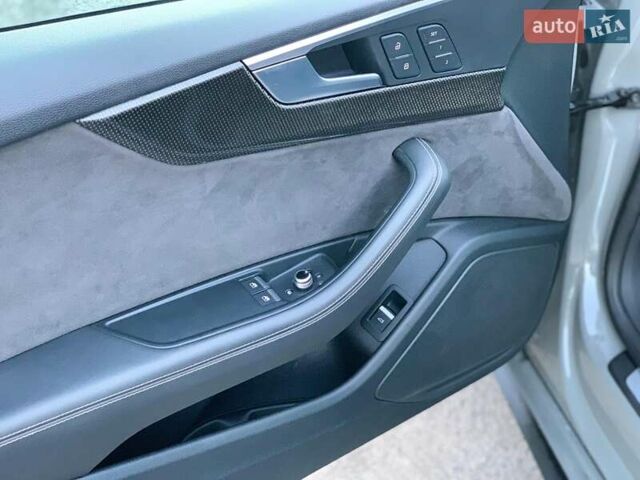 Сірий Ауді S5, об'ємом двигуна 3 л та пробігом 59 тис. км за 33190 $, фото 21 на Automoto.ua