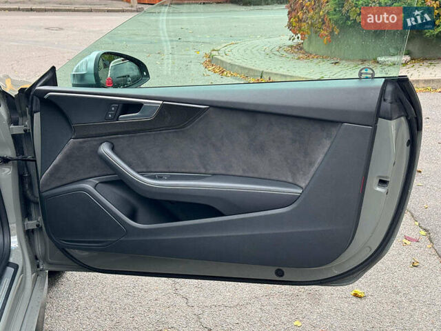 Сірий Ауді S5, об'ємом двигуна 3 л та пробігом 59 тис. км за 31990 $, фото 21 на Automoto.ua