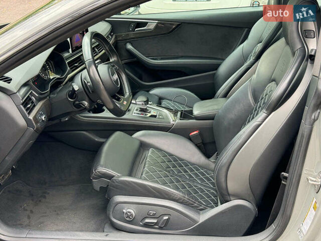 Сірий Ауді S5, об'ємом двигуна 3 л та пробігом 59 тис. км за 31990 $, фото 17 на Automoto.ua