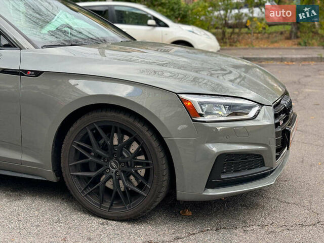 Сірий Ауді S5, об'ємом двигуна 3 л та пробігом 59 тис. км за 31990 $, фото 2 на Automoto.ua